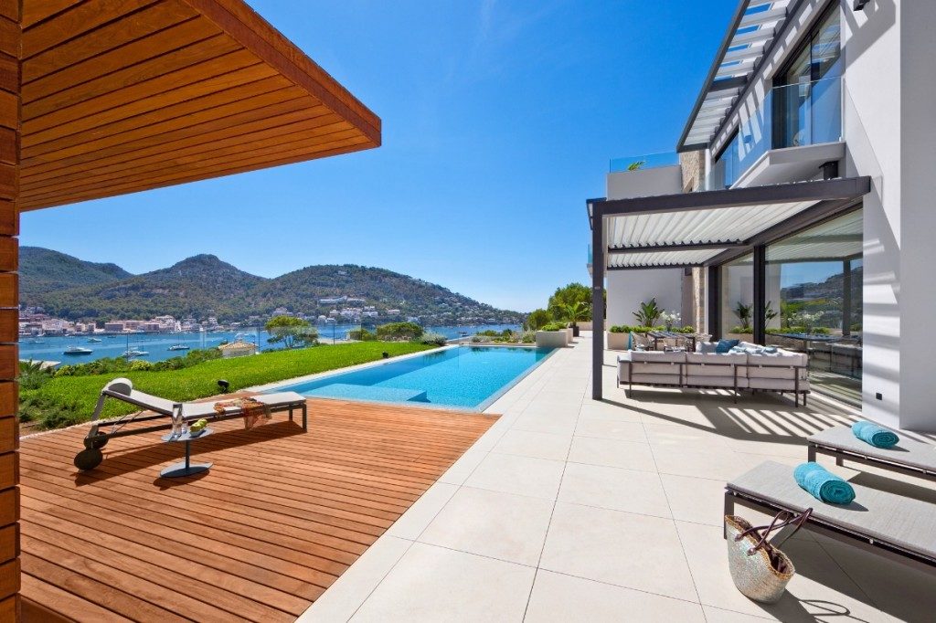 Amazing modern villa with beautiful sea views in Puerto Andratx Mallorca Amazing modern villa with beautiful sea views in Puerto Andratx Mallorca